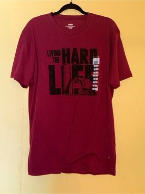 Men's Burgundy 'Living the Hard Life' Graphic Tee
